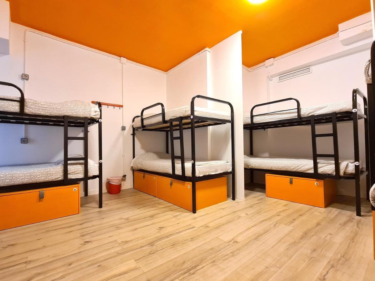 Arc House Gracia Hostel Barcelona Exterior photo